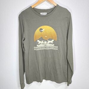 Levi's Medium Men's Horses Sunset Long Sleeve Green Shirt